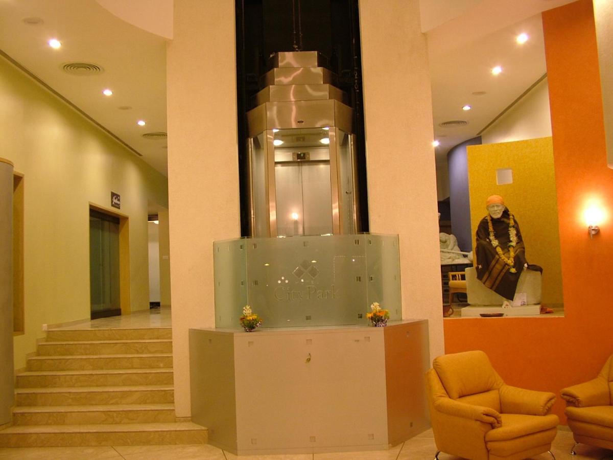Hotel City Park, Solapur Exterior foto