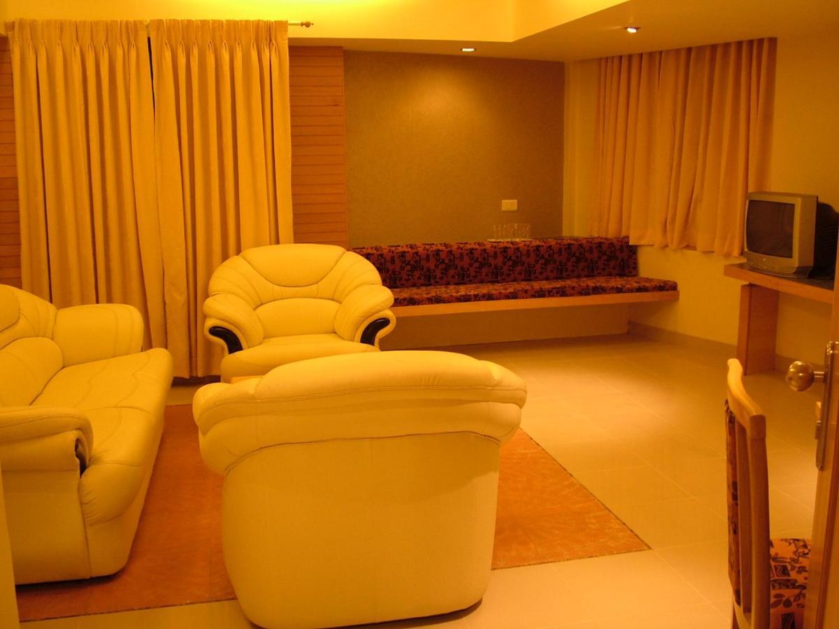 Hotel City Park, Solapur Exterior foto